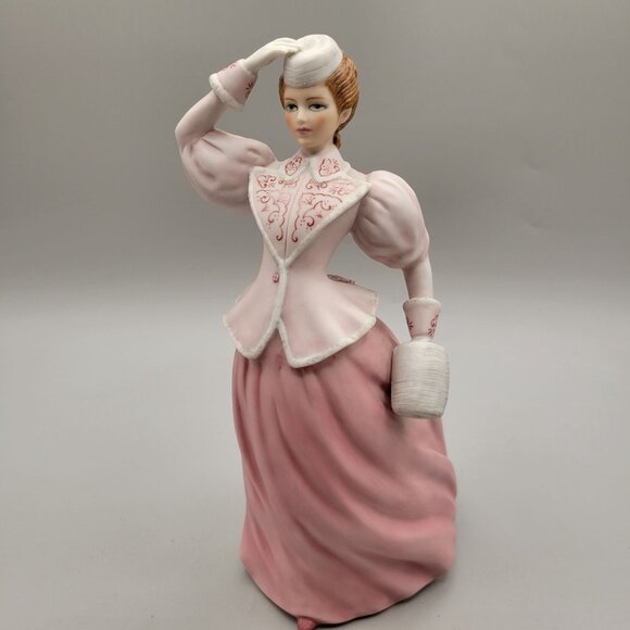 The Lenox Gibson Girls Bracing For The Northern Winds Porcelain Japan - Picture 1 of 7
